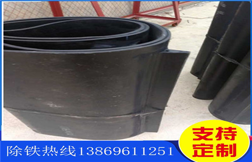 除鐵器皮帶，北京除鐵器棄鐵皮帶怠速_北京除鐵器棄鐵皮帶怠速皮帶原因及如何調(diào)_刮板價格